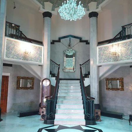 Arimbi Pejaten Suites Jacarta Exterior foto