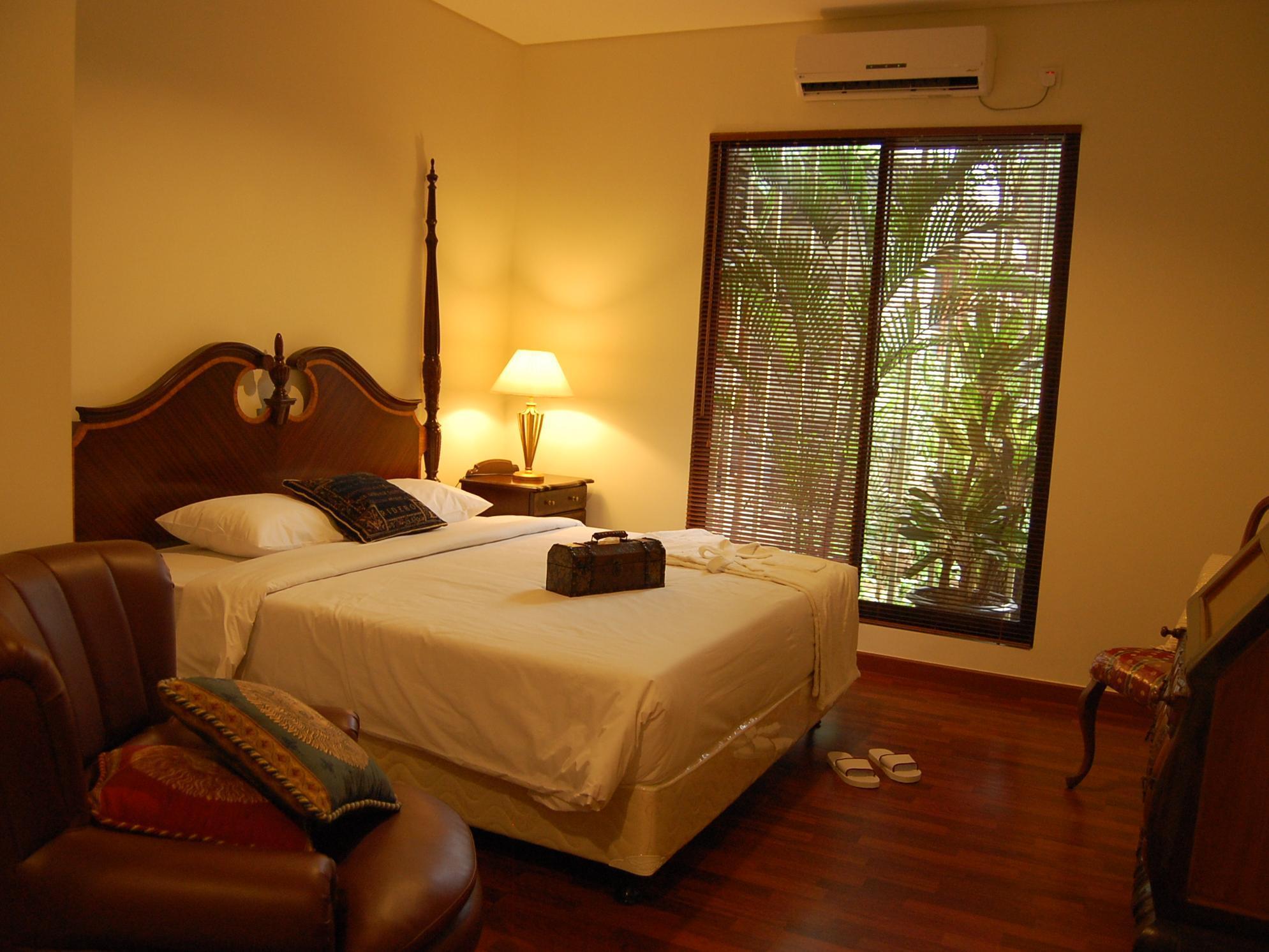 Arimbi Pejaten Suites Jacarta Exterior foto