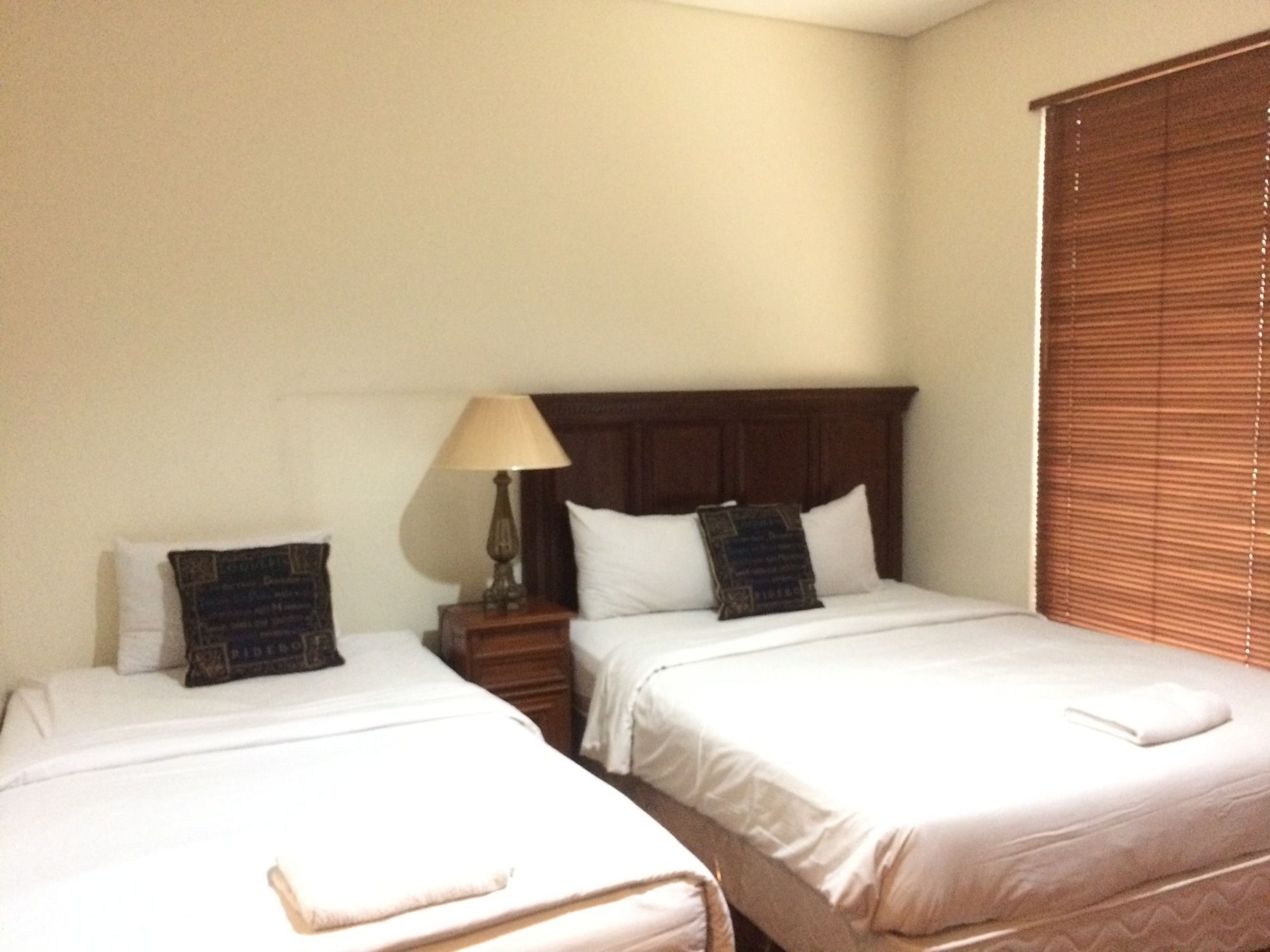 Arimbi Pejaten Suites Jacarta Exterior foto
